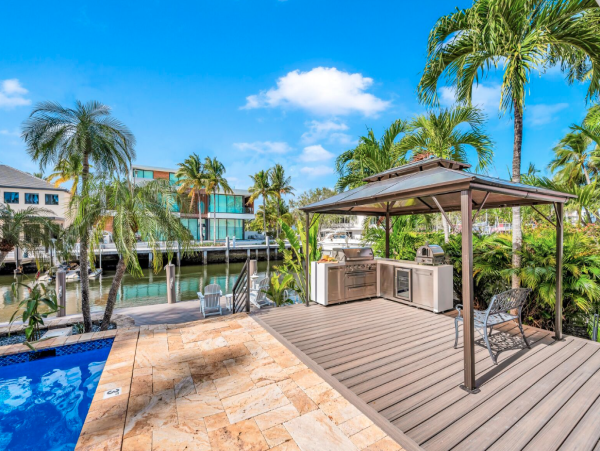 Luxurious Waterfront Property in Fort Lauderdale - Ideal for Families